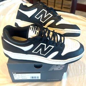 Men’s New Balance Hommes athletic shoe size 8.5